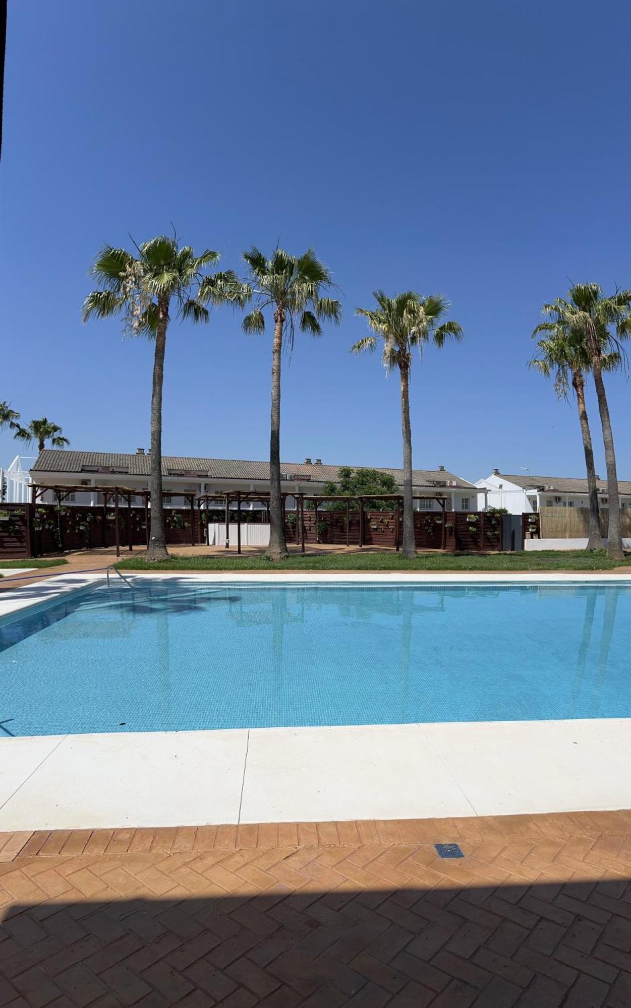 Hospedium Hotel Blu Torre De Sevilla تورّي ذي لا رينا المظهر الخارجي الصورة