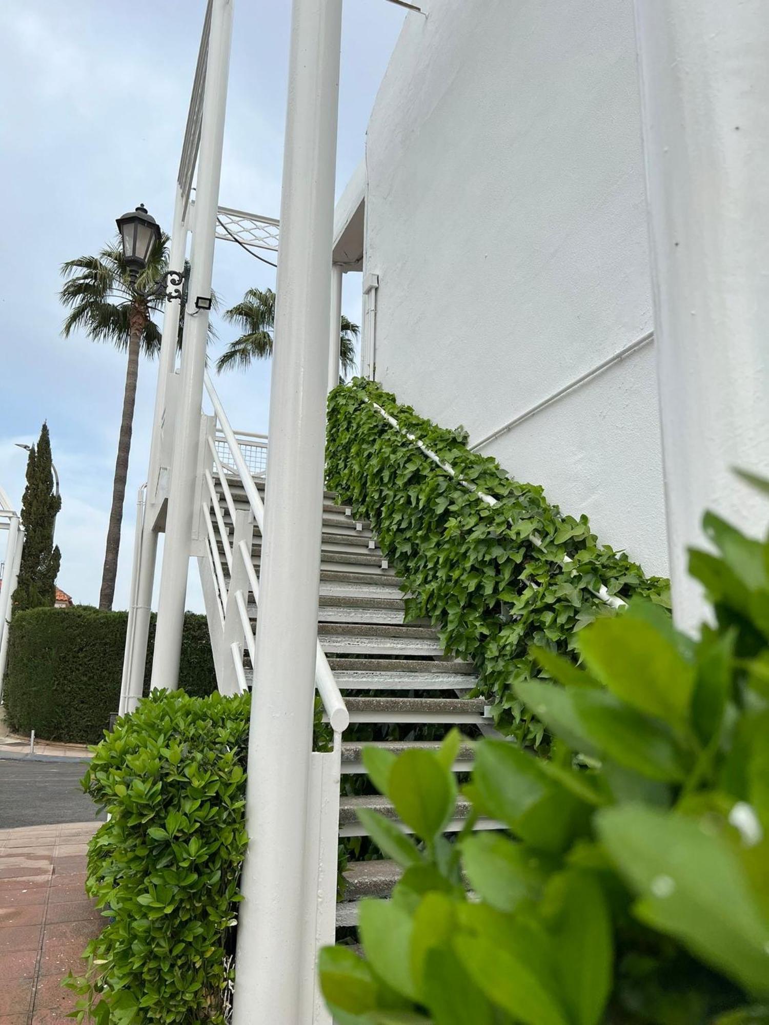 Hospedium Hotel Blu Torre De Sevilla تورّي ذي لا رينا المظهر الخارجي الصورة