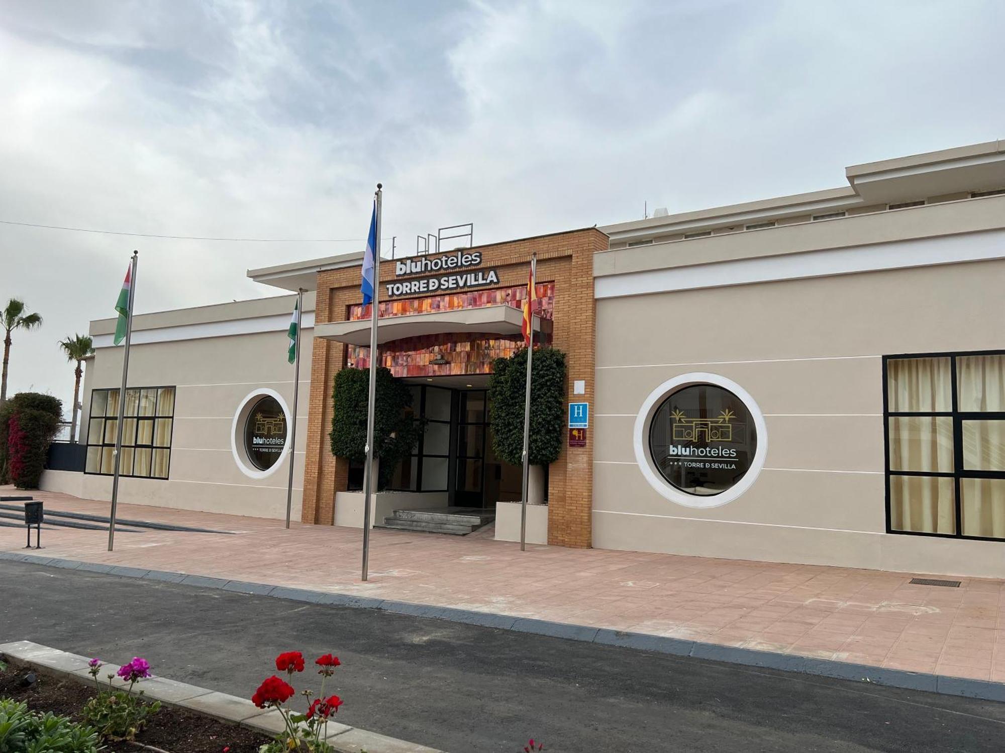 Hospedium Hotel Blu Torre De Sevilla تورّي ذي لا رينا المظهر الخارجي الصورة