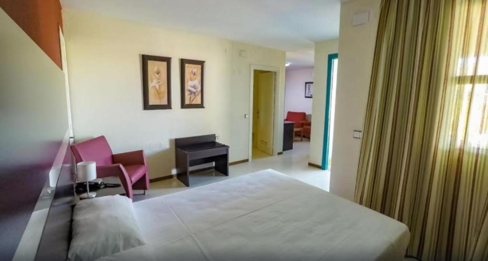 Hospedium Hotel Blu Torre De Sevilla تورّي ذي لا رينا المظهر الخارجي الصورة